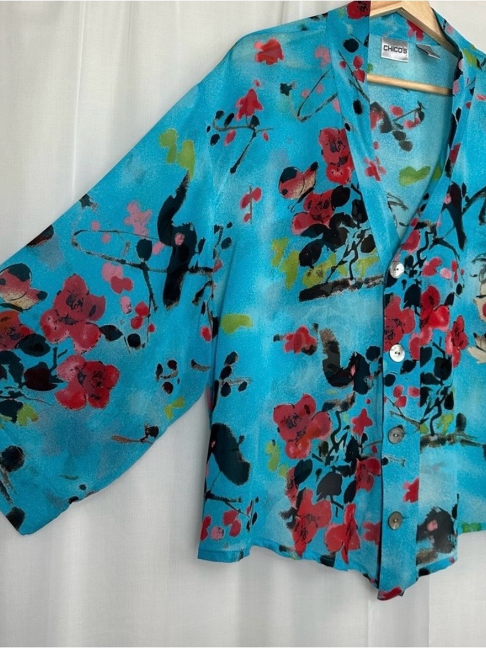 Vintage Chicos 100% Silk Geisha Portrait Art To Wear Novelty Blouse Size 3/XL - Picture 2 of 12